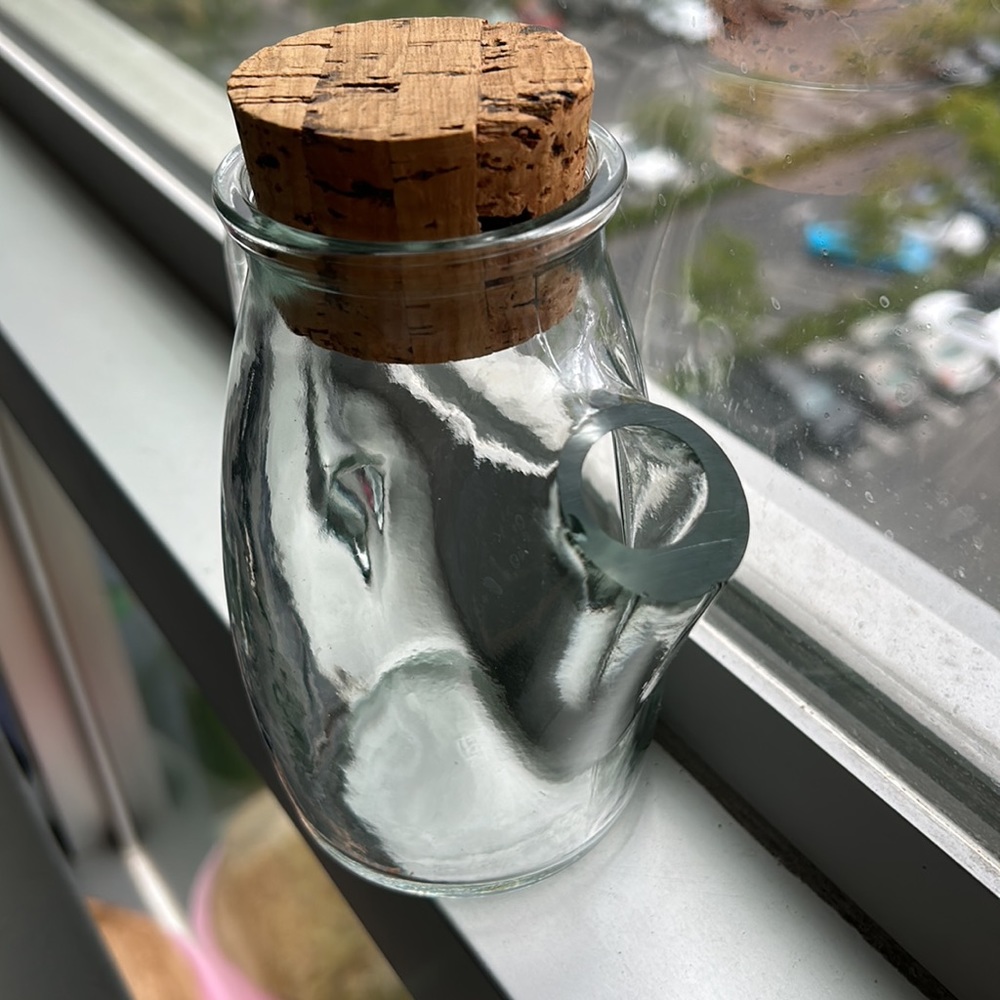 Glass Pouring Jar With Cork - Picture 6 of 6